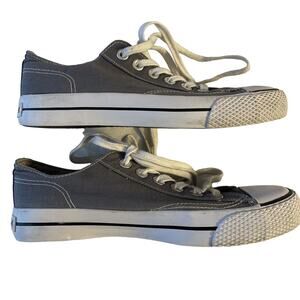Men’s Retro Style Airwalk Shoes Gray White toe Low Top Mens Size 6